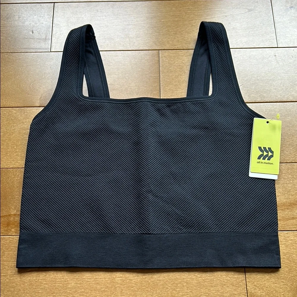 NWT Seamless all in motion Crop Tank - Picture 1 of 4